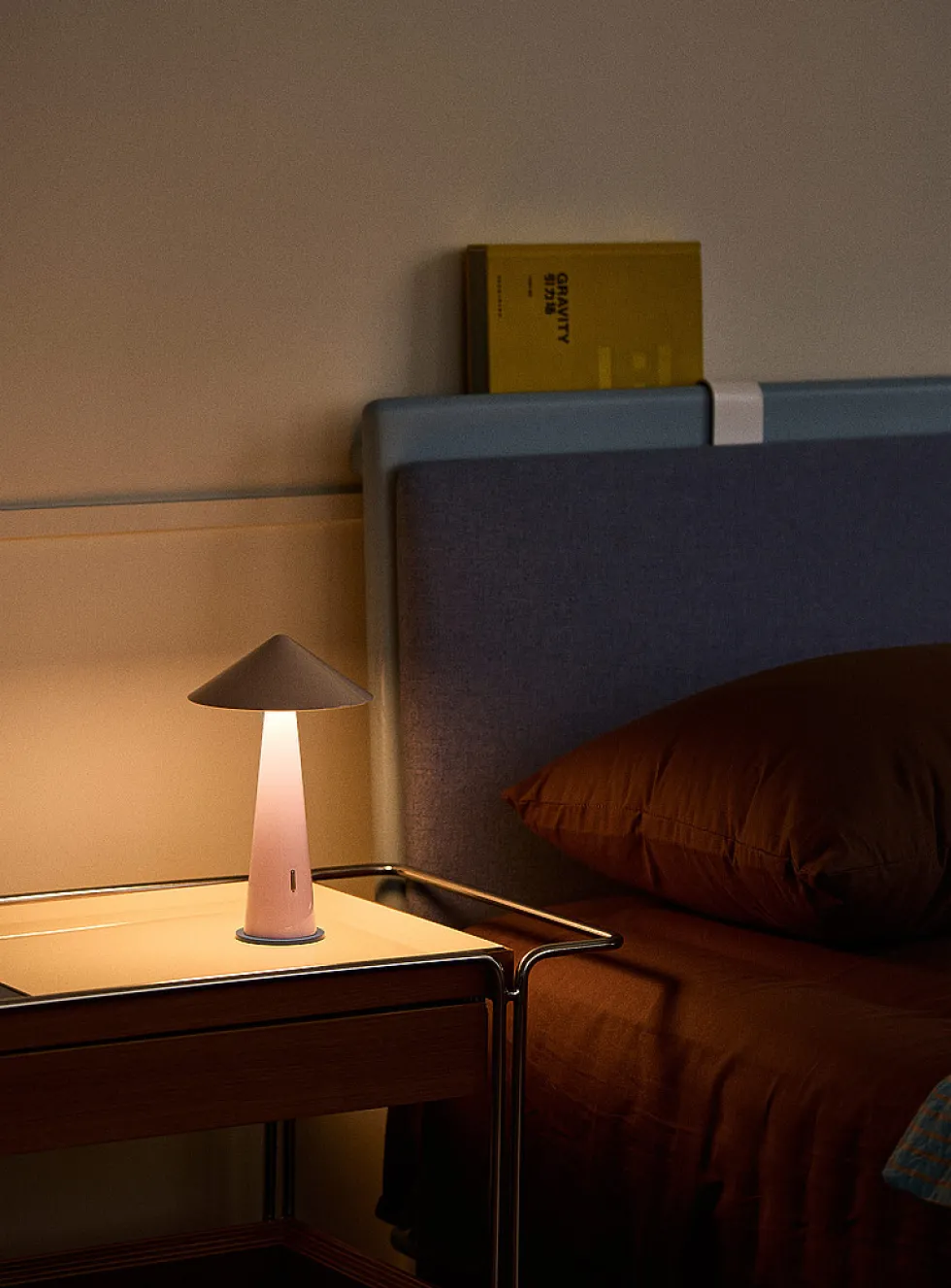 Colourful portable LED lamp