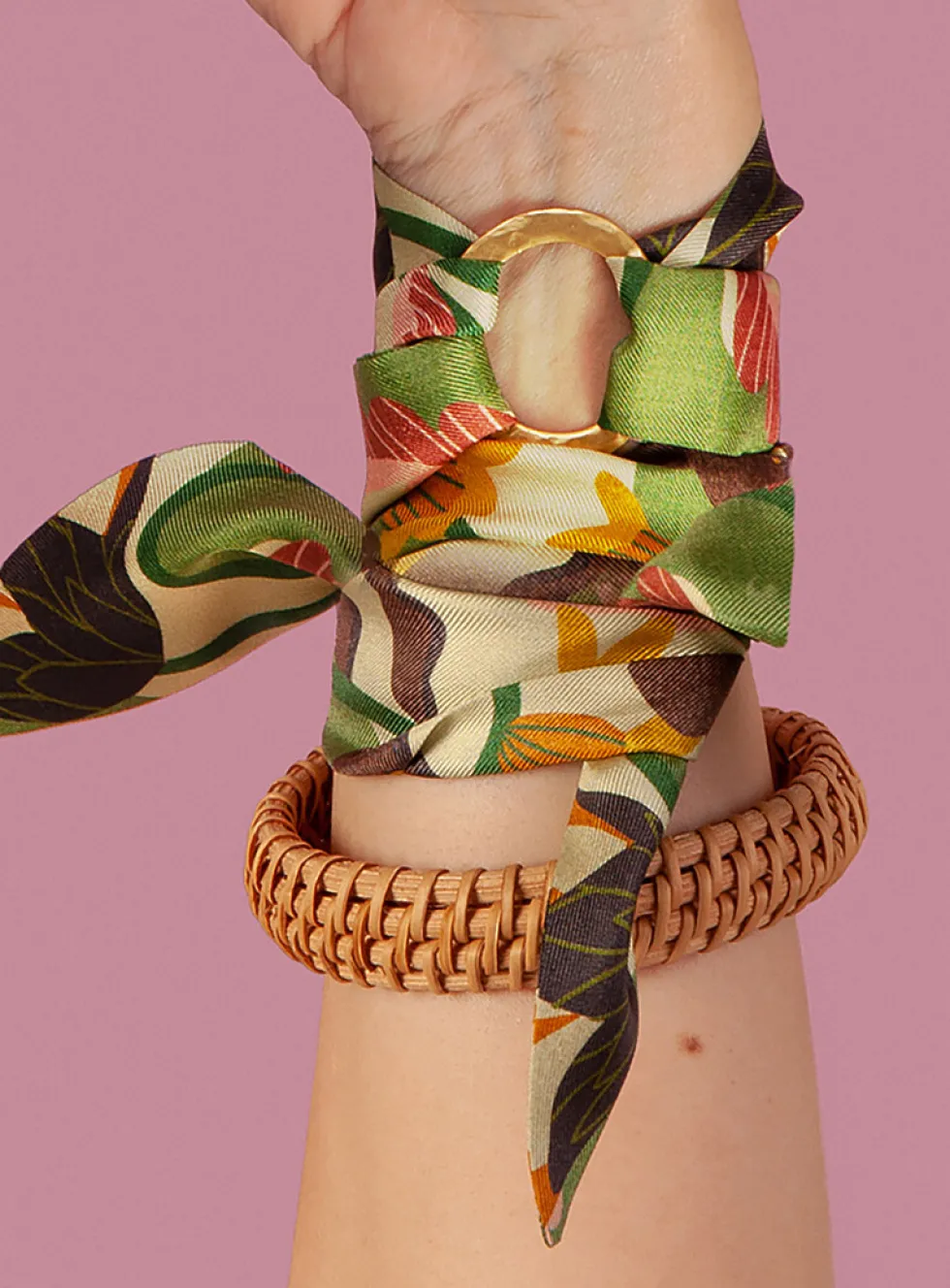 Colourful pure silk and ring set