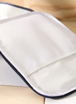 Colourful quilted lunch bag
