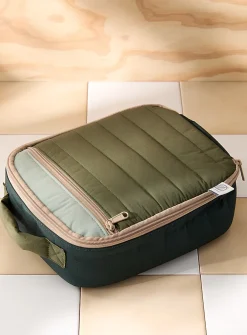 Colourful quilted lunch bag