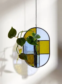 Colourful stained glass propagation station