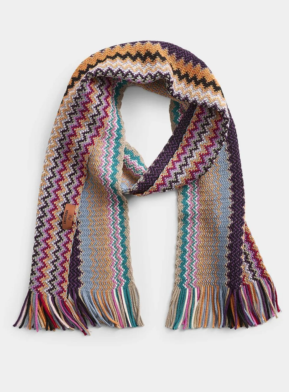 Colourful zigzag scarf