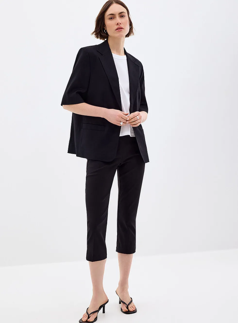 Comfort-waist bengaline capri pant