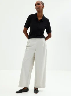 Comfort-waist technical fabric short