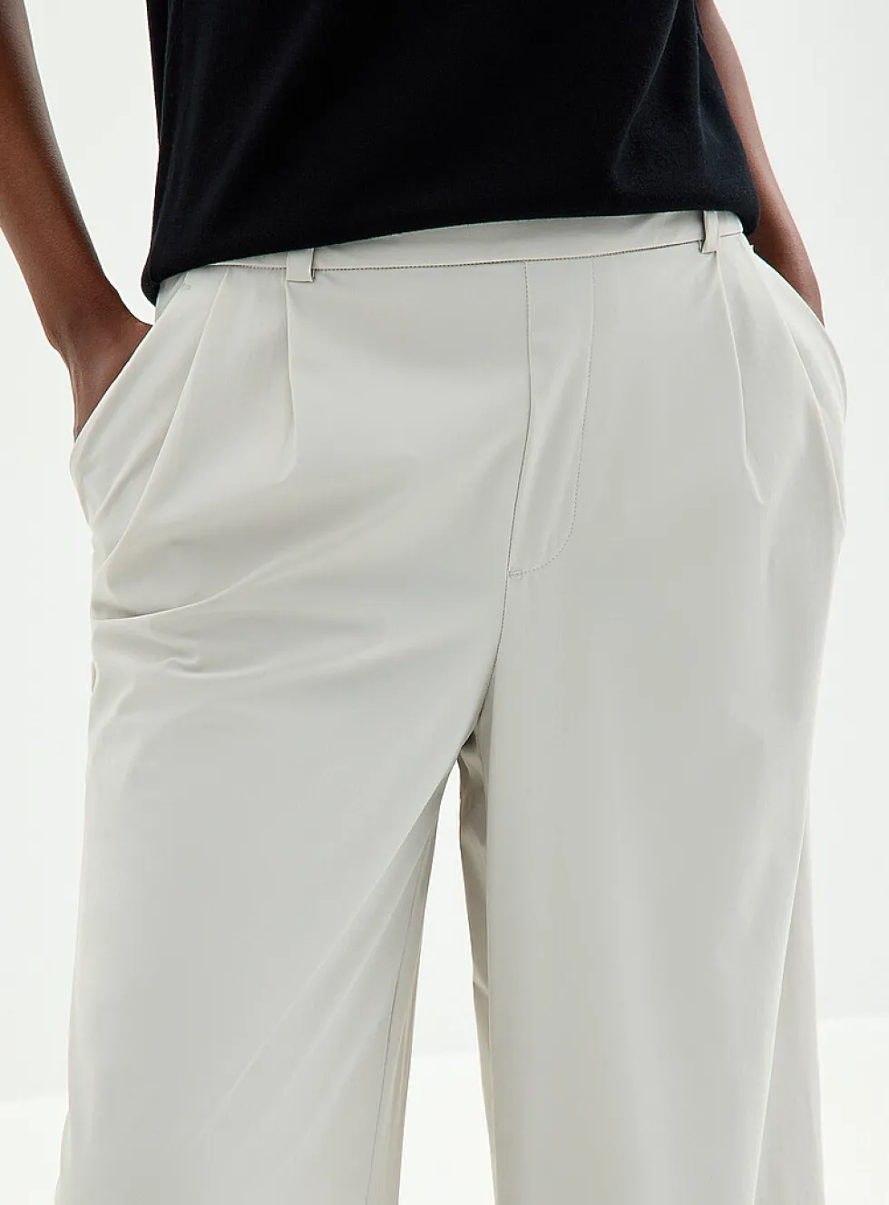 Comfort-waist technical fabric short