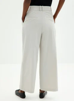 Comfort-waist technical fabric short