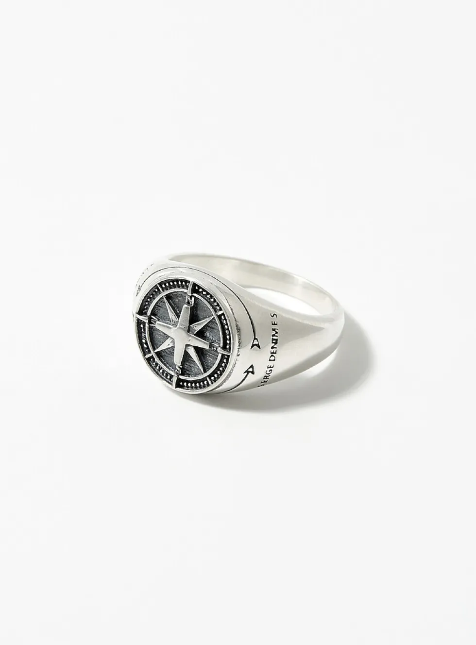 Compass rose ring