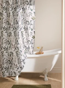 Contrasting foliage shower curtain