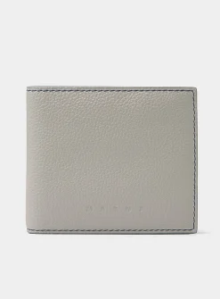 Contrasting interior folded wallet