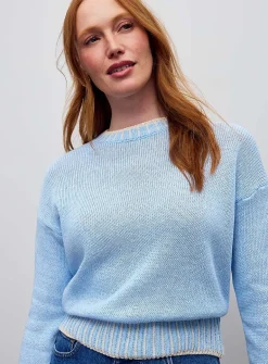 Contrasting overcast fine-knit sweater