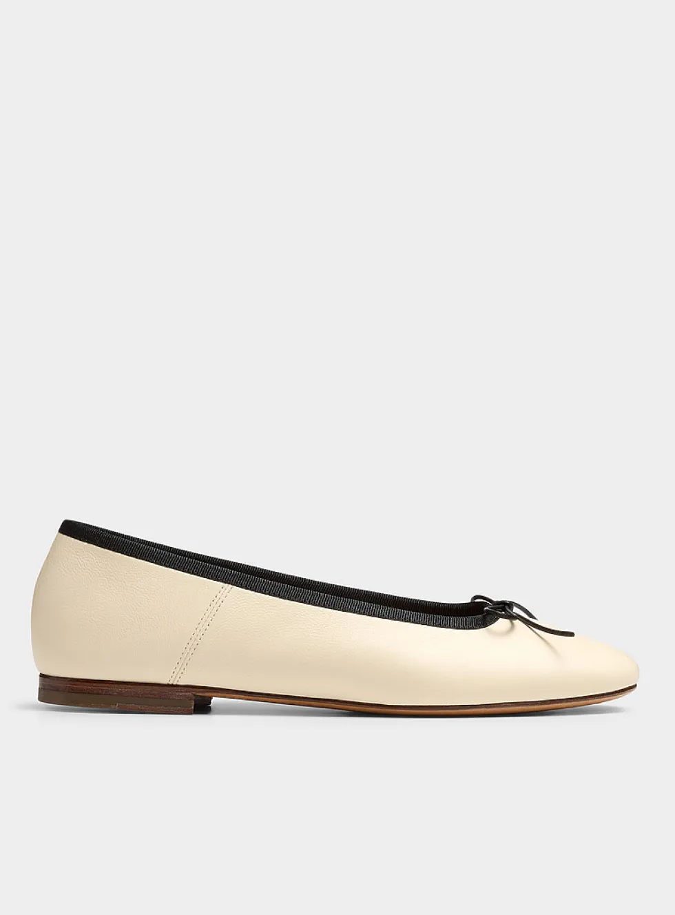 Contrasting piping leather ballet flats