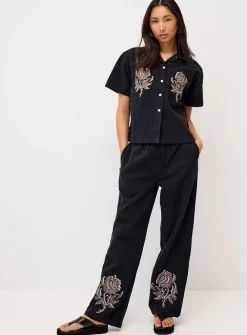 Contrasting roses shirt