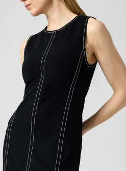 Contrasting seams black dress