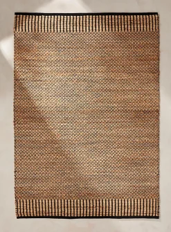 Contrasting trim jute artisanal rug