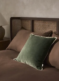 Contrasting trim velvet removable-cover cushion