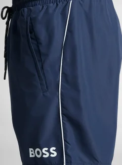 Contrast-trim swim short