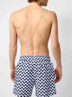 Copacabana wave pattern swim trunk