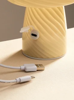 Cordless mushroom table lamp