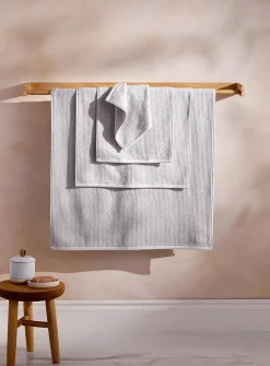 Cotton and modal towels