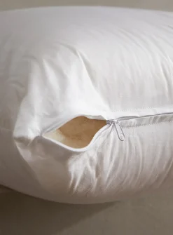 Cotton and wool pillow