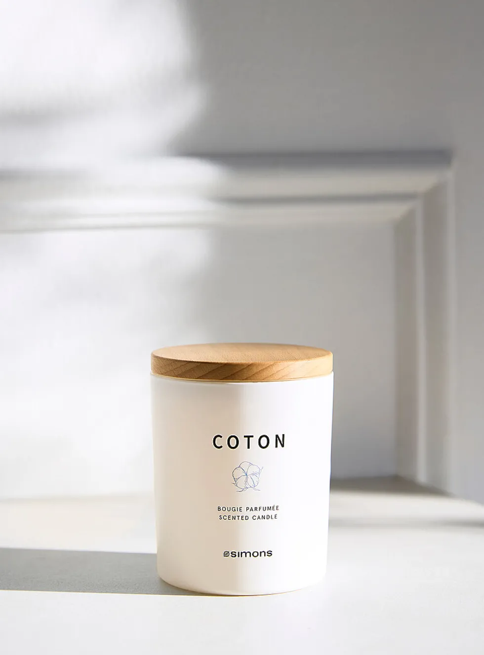 Cotton scented candle