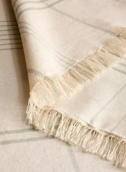 Countryside tartan tablecloth