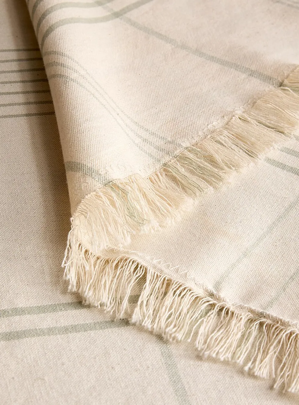 Countryside tartan tablecloth