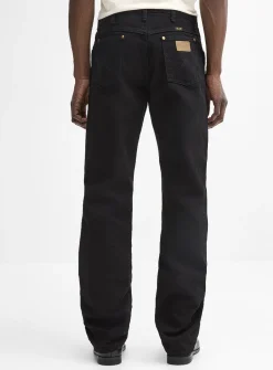 Cowboy-cut black jean
