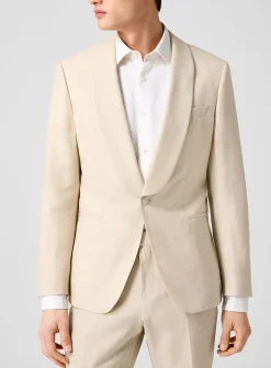 Cream-coloured shawl-collar tuxedo suit