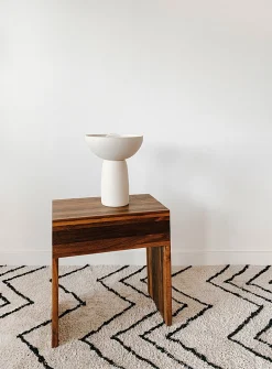 Crescent table lamp