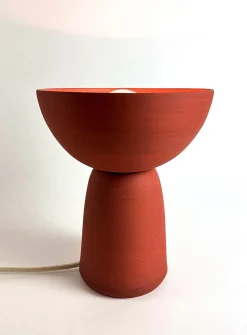 Crescent table lamp