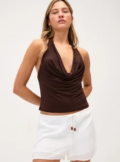 Crinkled elastic-waist mini short