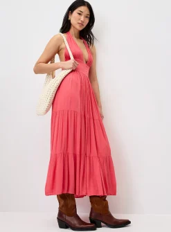 Crinkled halter-neck maxi dress