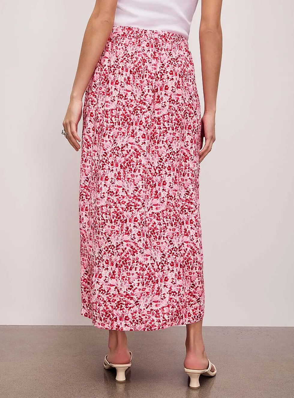 Crinkled texture buttoned midi skirt