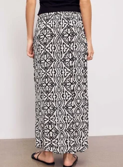 Crinkled texture buttoned midi skirt