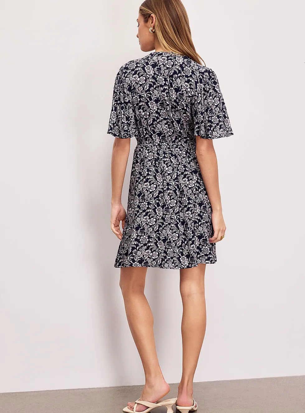 Crinkled texture flared minidress