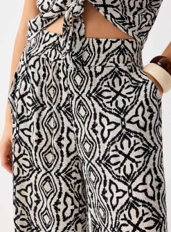 Crinkled texture flowy wide-leg pant