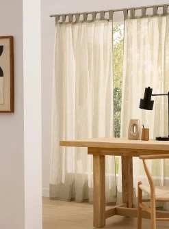 Crinkled texture sheer curtain