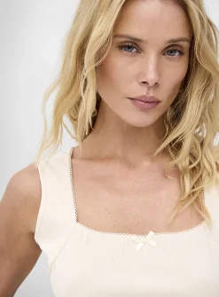Crinkled texture square-neck cami