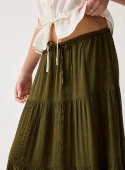 Crinkled tiered maxi skirt