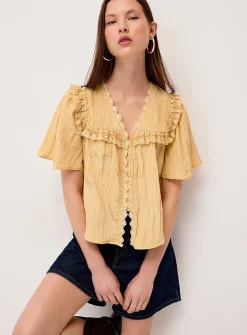 Crinkled-effect crochet details blouse