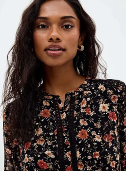 Crocheted trims floral chiffon dress