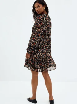 Crocheted trims floral chiffon dress