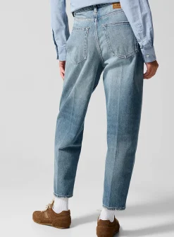 Cropped barrel-leg jean