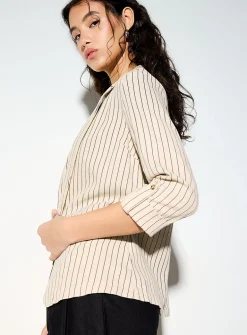 Cropped linen-blend open blazer