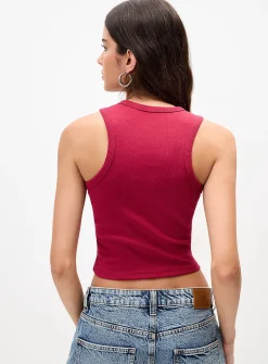 Cropped solid ribbed cami