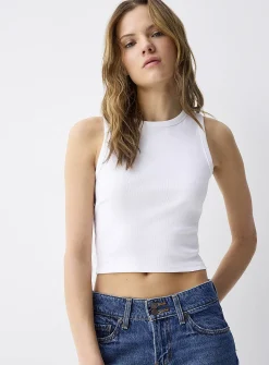 Cropped solid ribbed cami