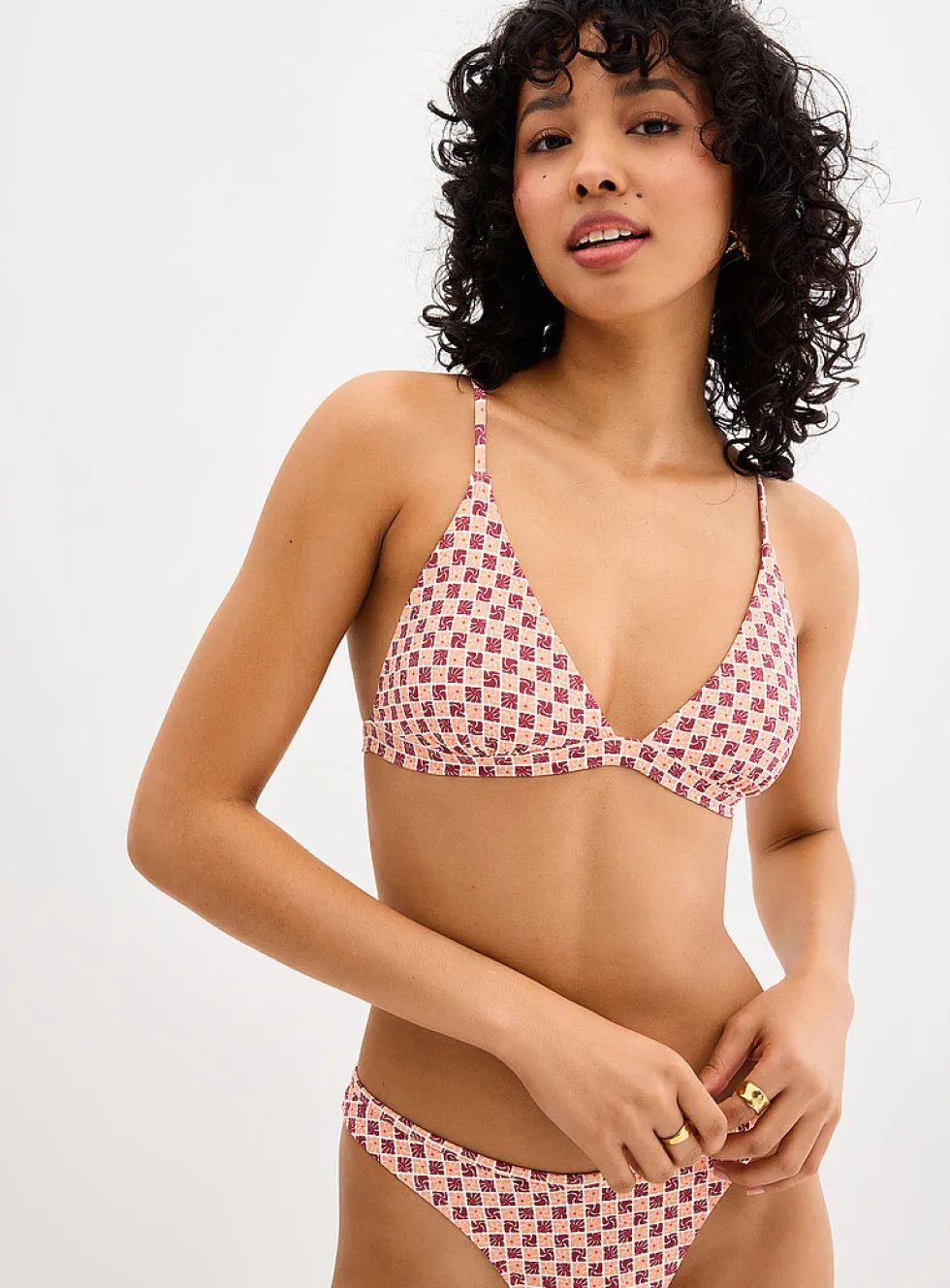 Cross-strap triangle bikini top