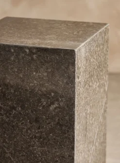 Cubicule Milan marble side table