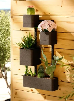 Cubiko wall planter
